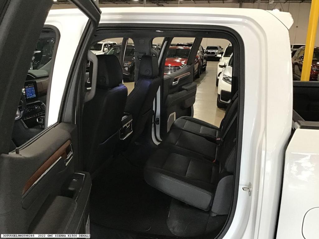 used 2022 GMC Sierra 1500 car, priced at $52,625
