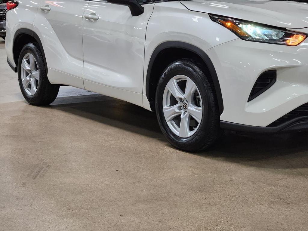 used 2020 Toyota Highlander car, priced at $30,584
