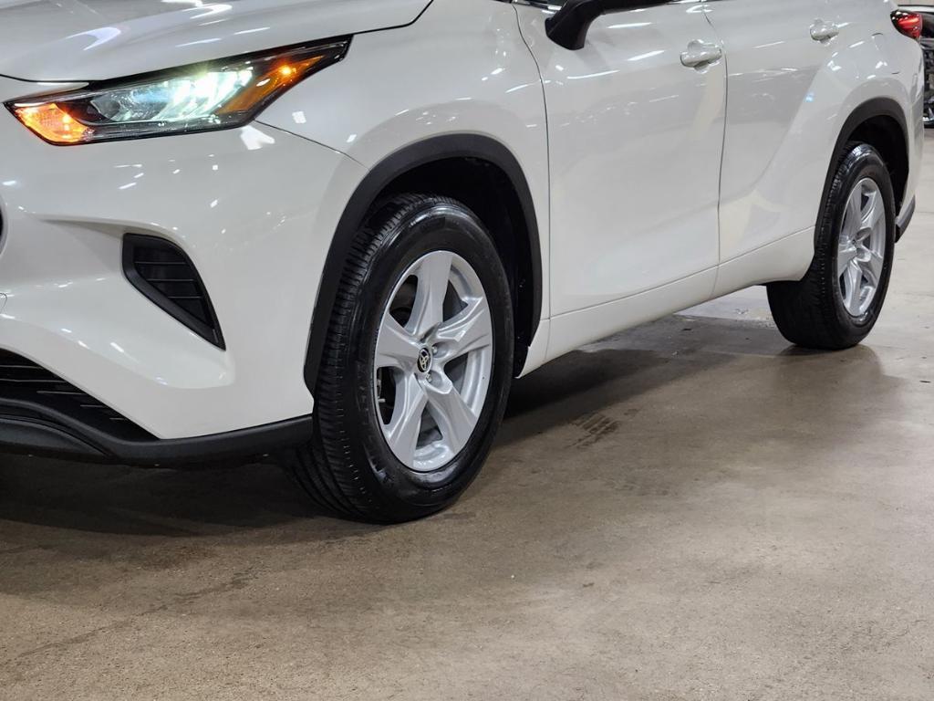 used 2020 Toyota Highlander car, priced at $30,584