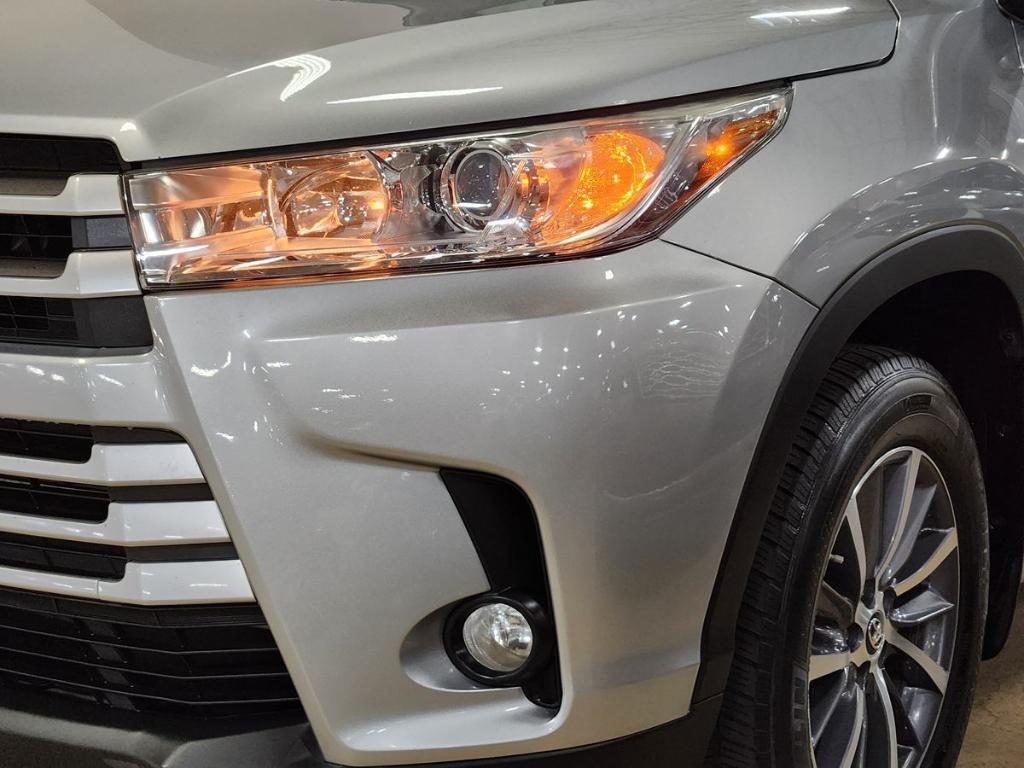 used 2018 Toyota Highlander car, priced at $23,175