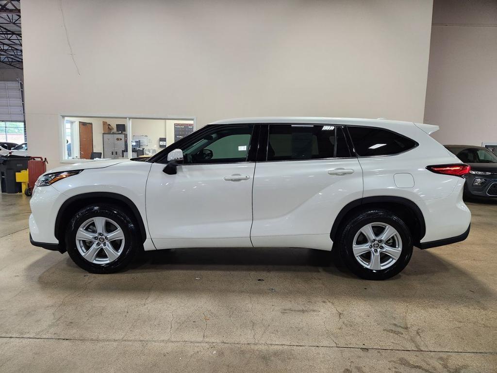 used 2020 Toyota Highlander car, priced at $28,612