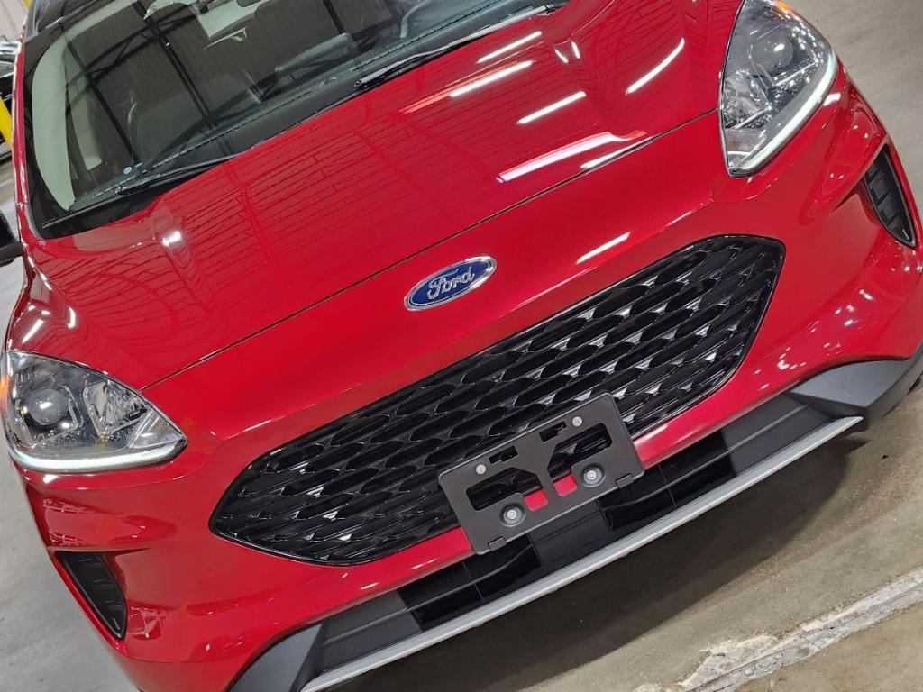 used 2020 Ford Escape car, priced at $21,134