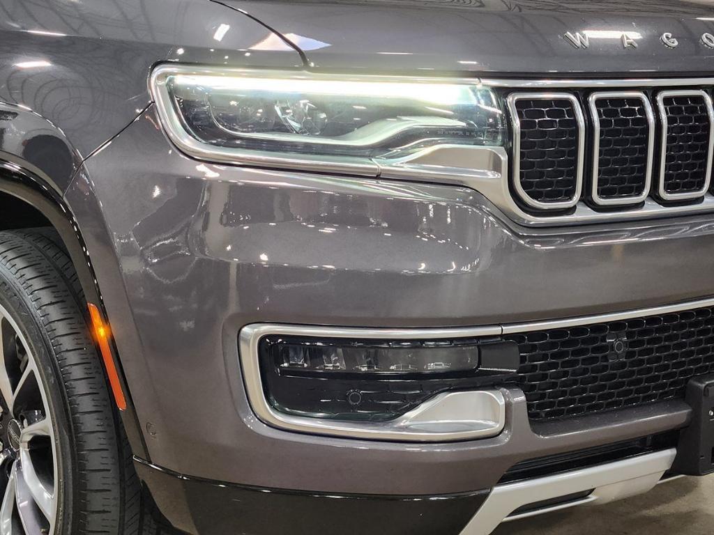 used 2022 Jeep Wagoneer car, priced at $37,452