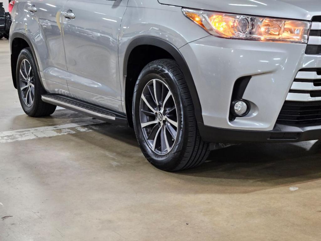 used 2017 Toyota Highlander car, priced at $24,998