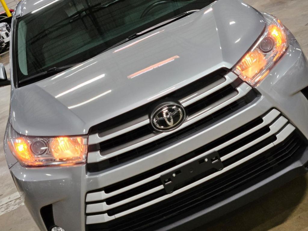 used 2017 Toyota Highlander car, priced at $24,998