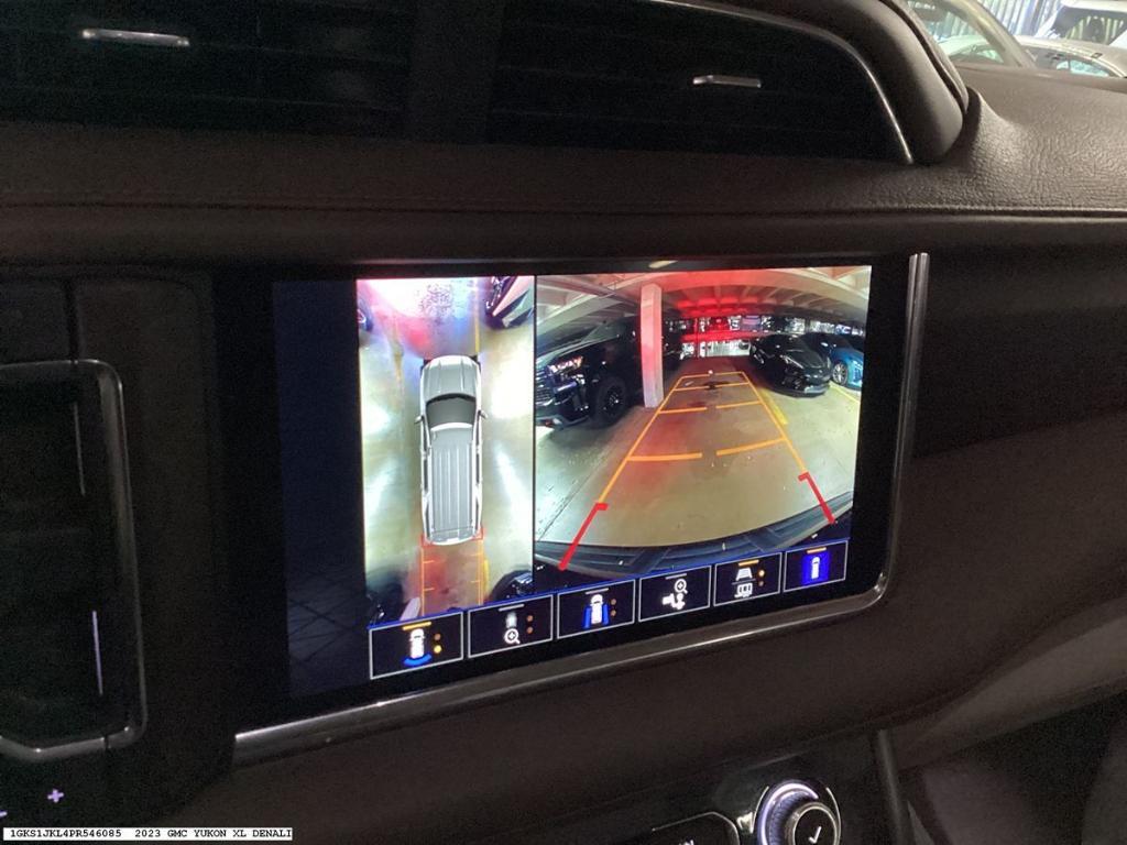 used 2023 GMC Yukon XL car, priced at $64,255