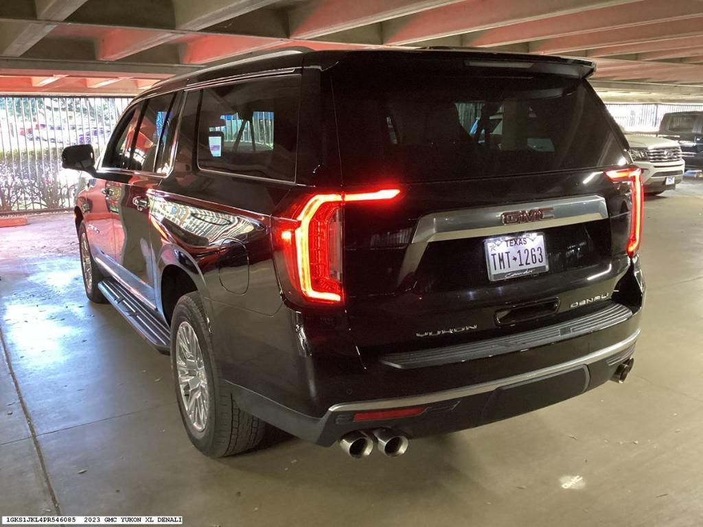 used 2023 GMC Yukon XL car, priced at $64,255