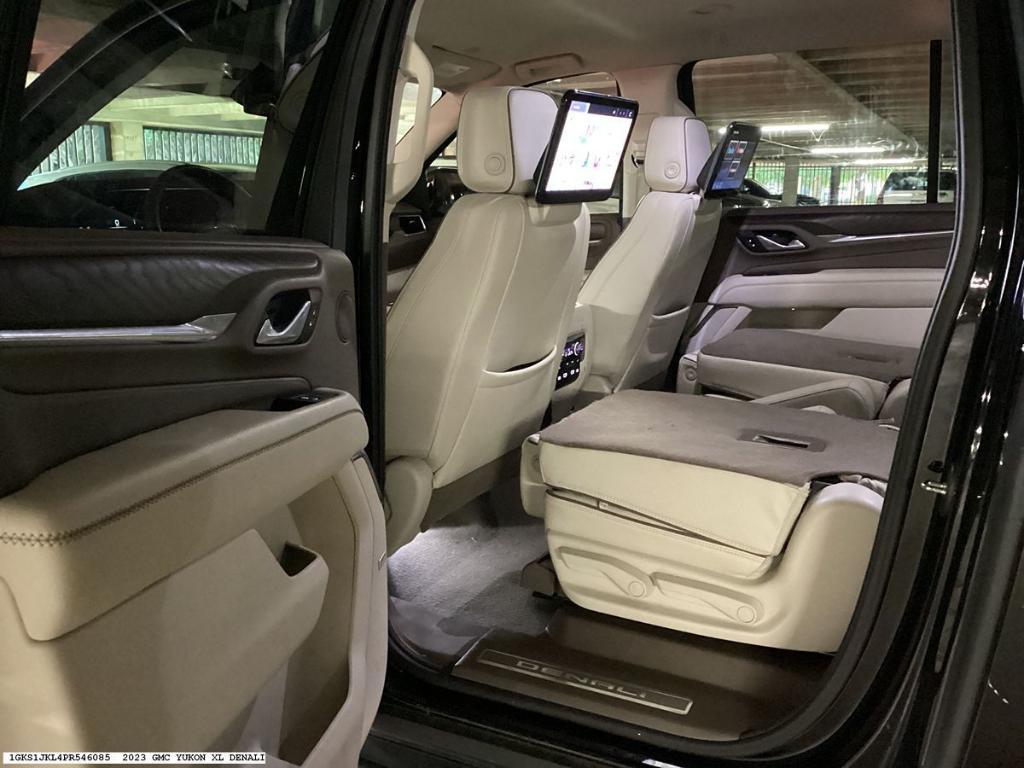 used 2023 GMC Yukon XL car, priced at $64,255