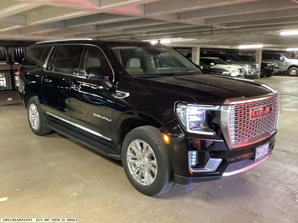 used 2023 GMC Yukon XL car, priced at $64,255