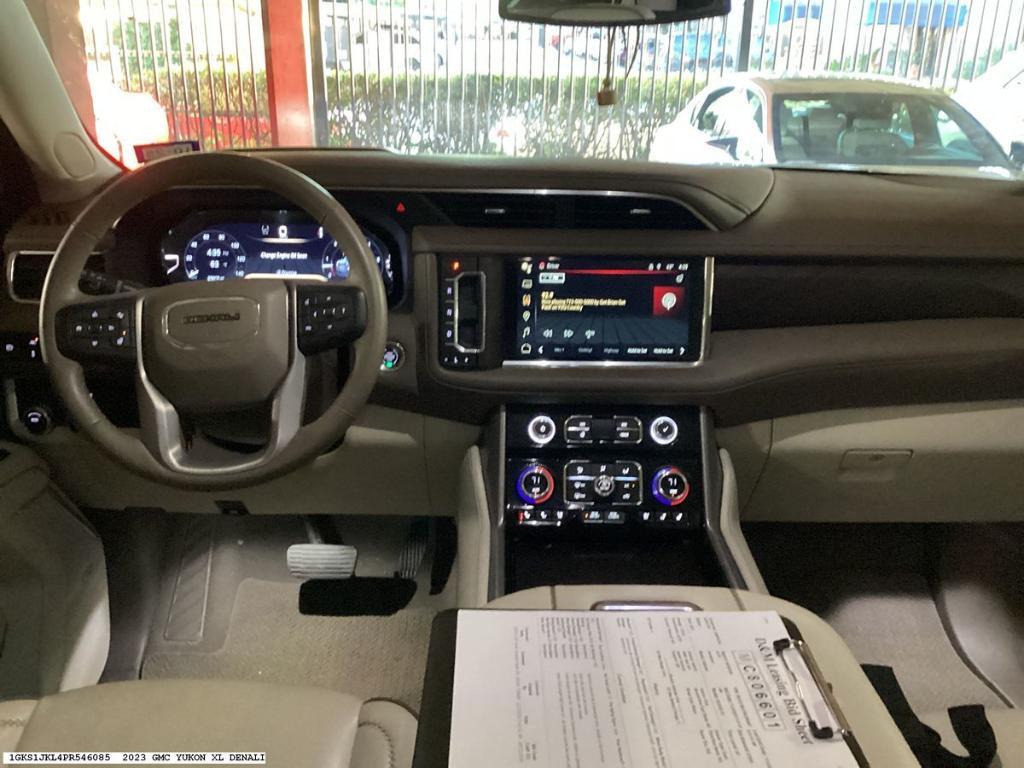 used 2023 GMC Yukon XL car, priced at $64,255