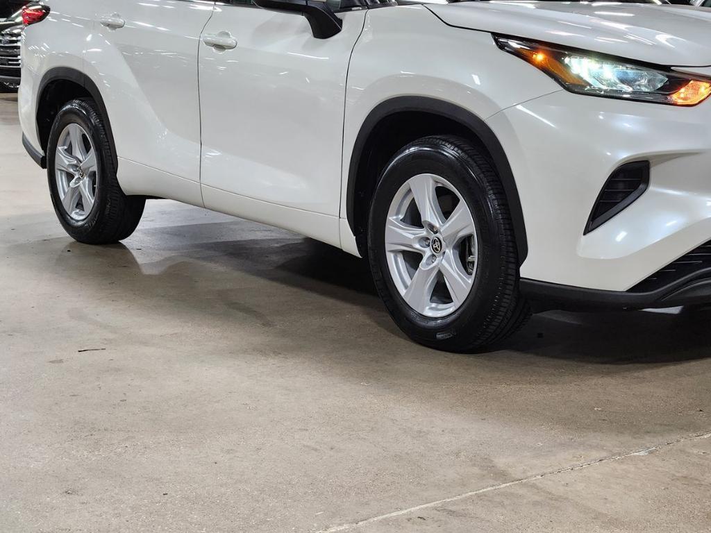 used 2020 Toyota Highlander car, priced at $27,871