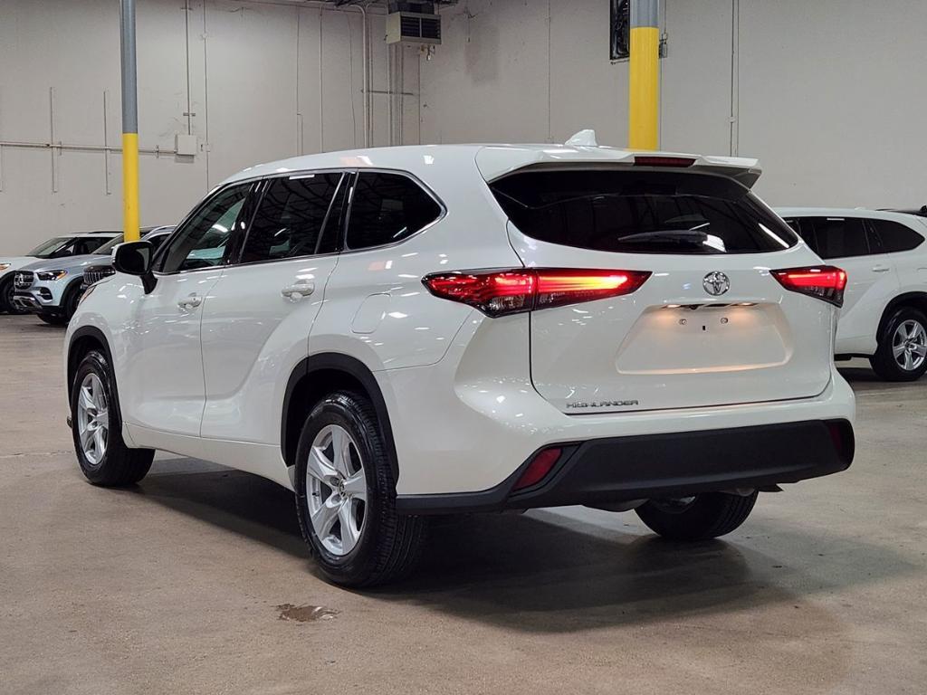 used 2020 Toyota Highlander car, priced at $27,871