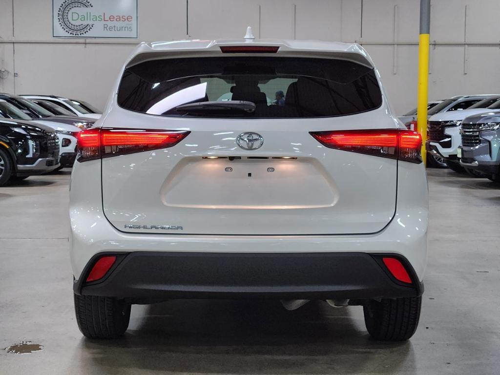 used 2020 Toyota Highlander car, priced at $27,871
