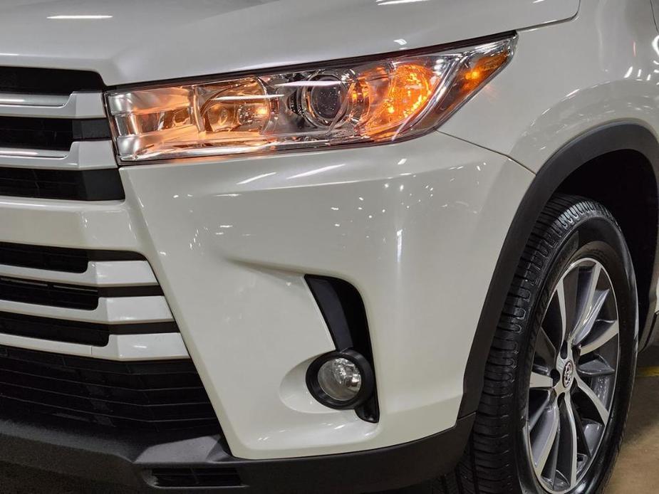 used 2019 Toyota Highlander car, priced at $27,941