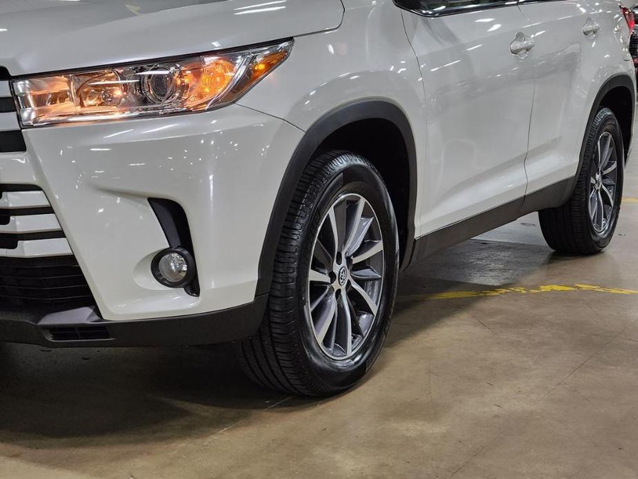 used 2019 Toyota Highlander car, priced at $27,941