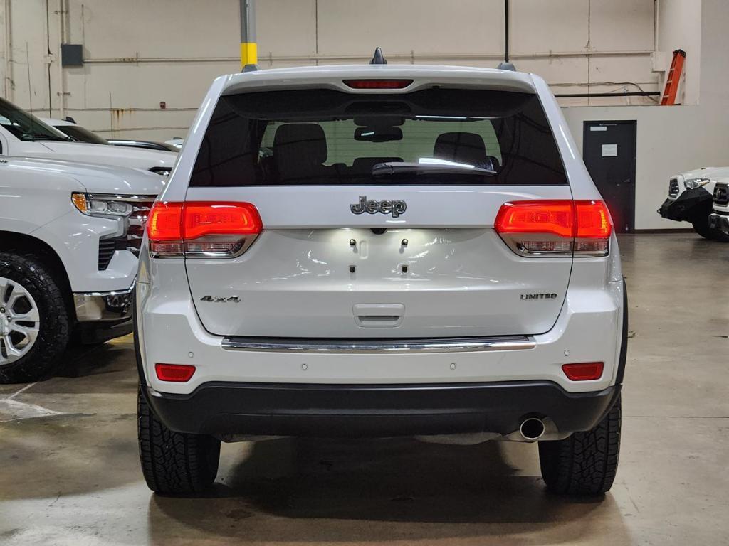 used 2016 Jeep Grand Cherokee car, priced at $13,385