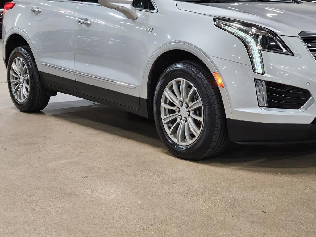 used 2017 Cadillac XT5 car, priced at $21,832