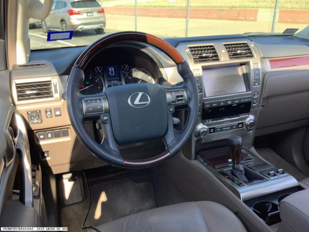 used 2019 Lexus GX 460 car, priced at $43,100