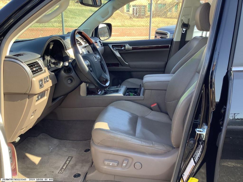 used 2019 Lexus GX 460 car, priced at $43,100