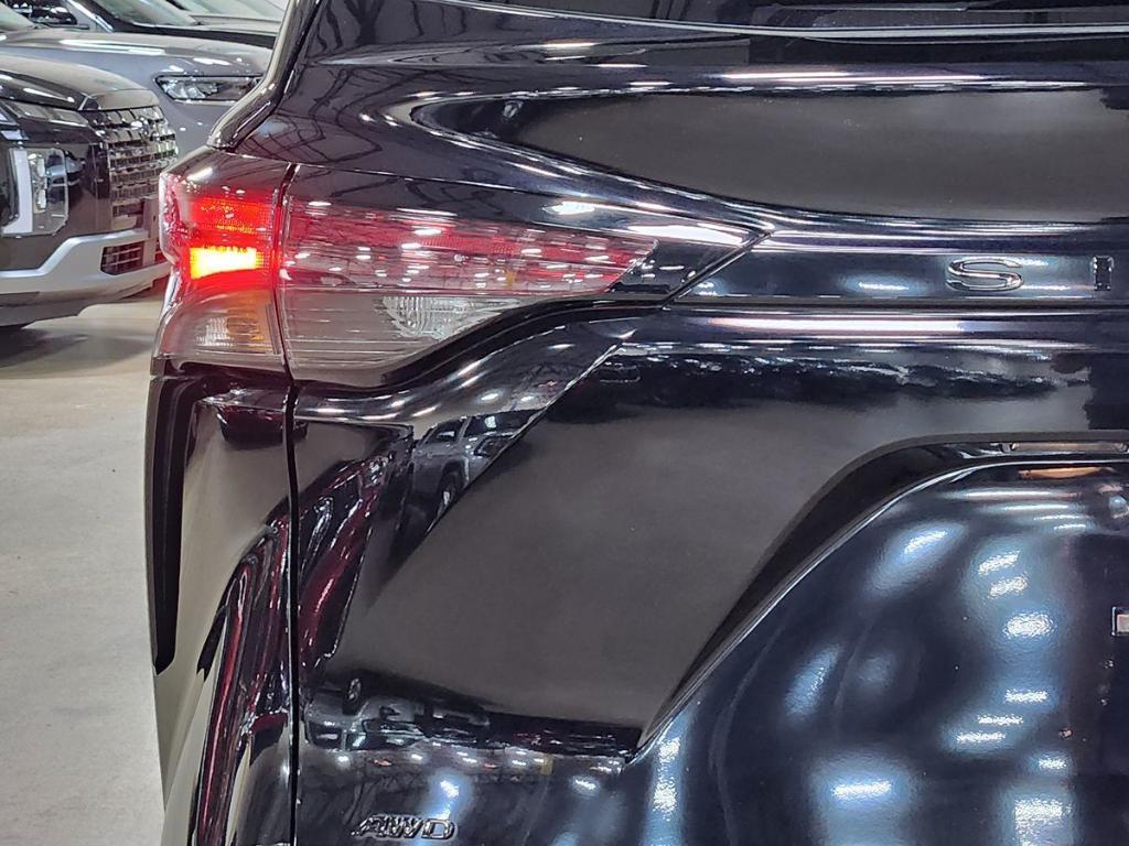 used 2024 Toyota Sienna car, priced at $50,779