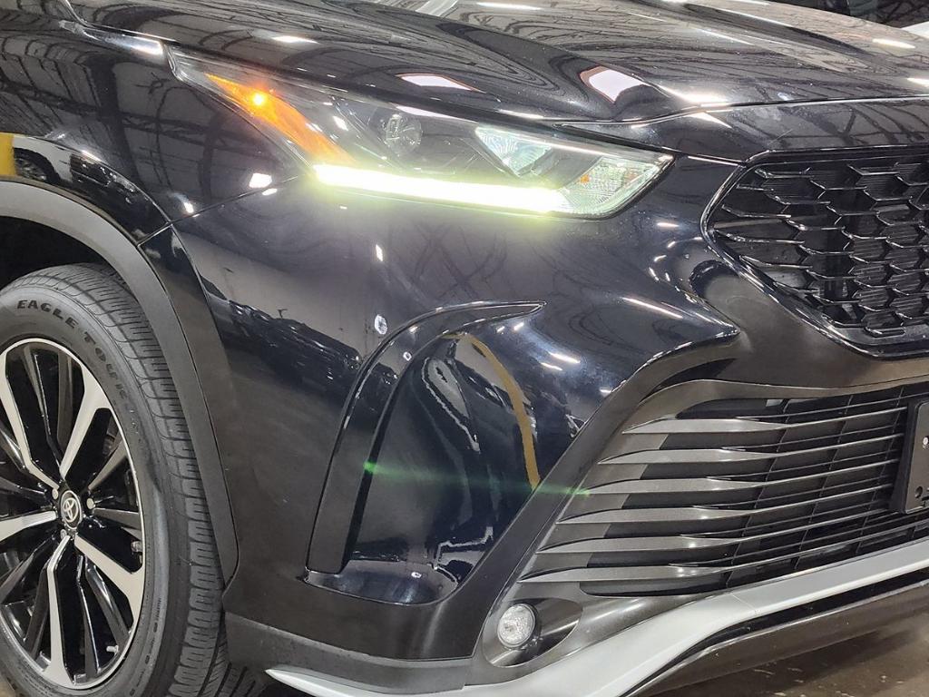 used 2022 Toyota Highlander car, priced at $42,159