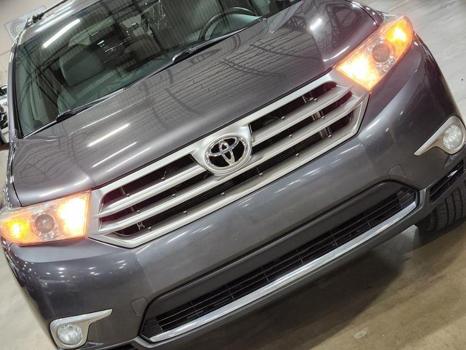 used 2012 Toyota Highlander car, priced at $12,000