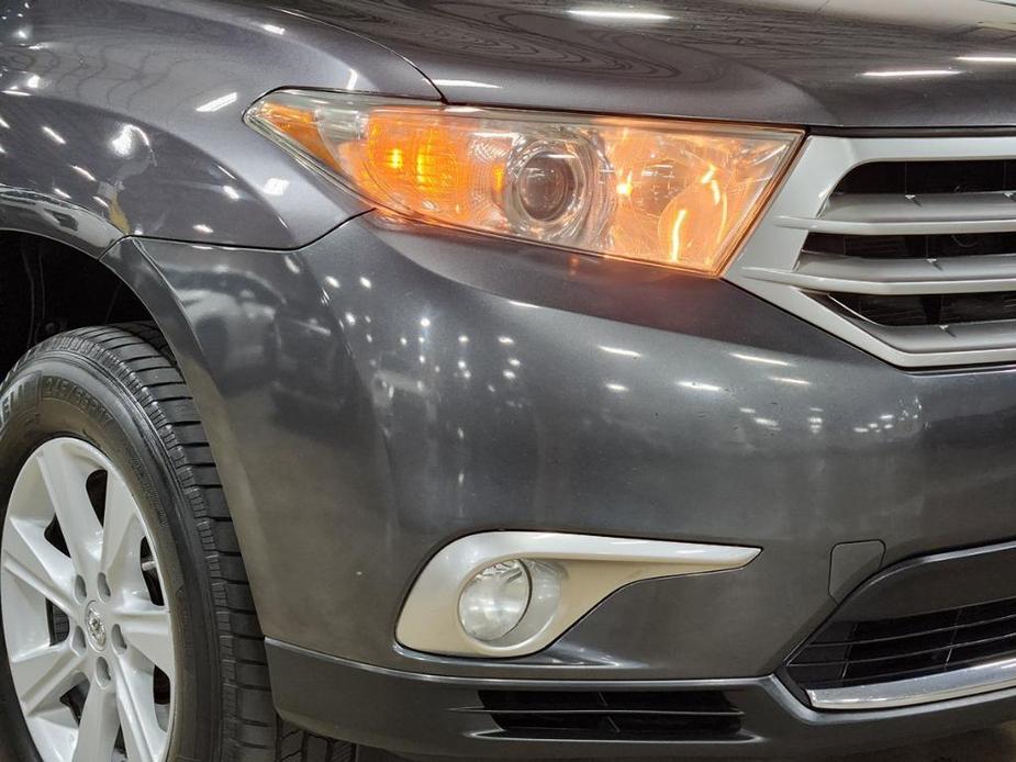 used 2012 Toyota Highlander car, priced at $12,000