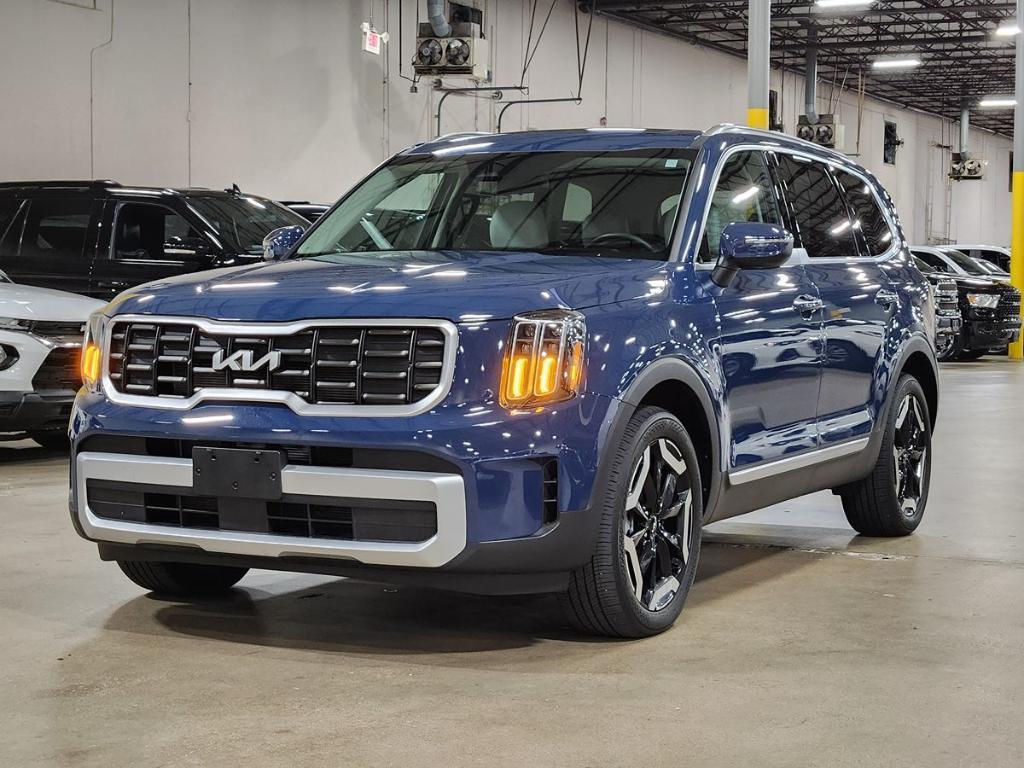 used 2024 Kia Telluride car, priced at $36,035