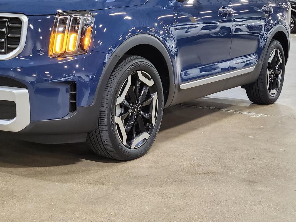 used 2024 Kia Telluride car, priced at $36,035