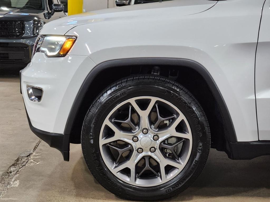 used 2022 Jeep Grand Cherokee WK car, priced at $18,847