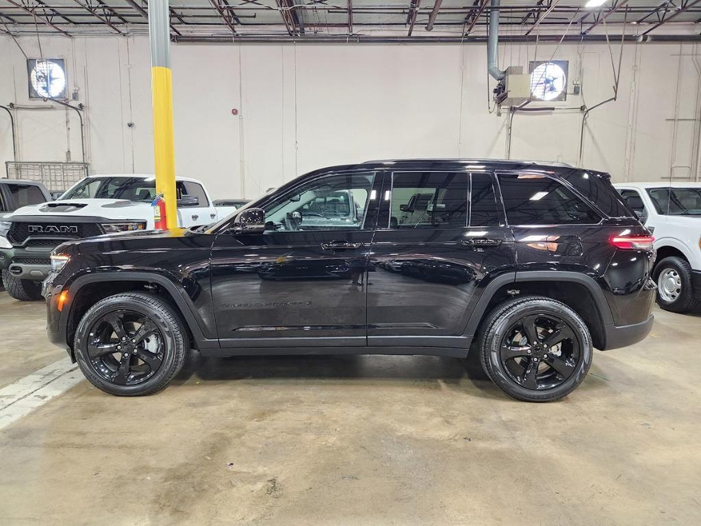 used 2023 Jeep Grand Cherokee car, priced at $34,538