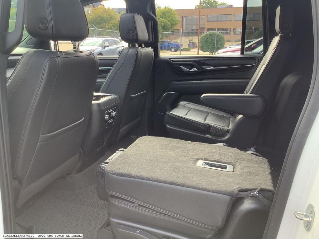 used 2022 GMC Yukon XL car, priced at $56,037