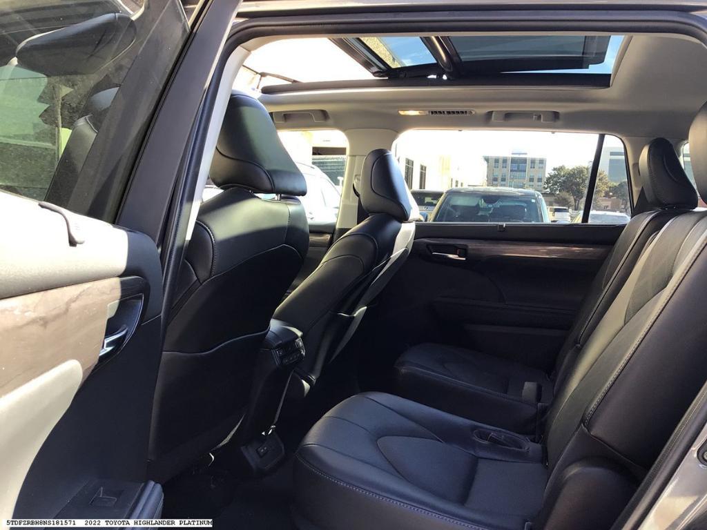 used 2022 Toyota Highlander car, priced at $41,369