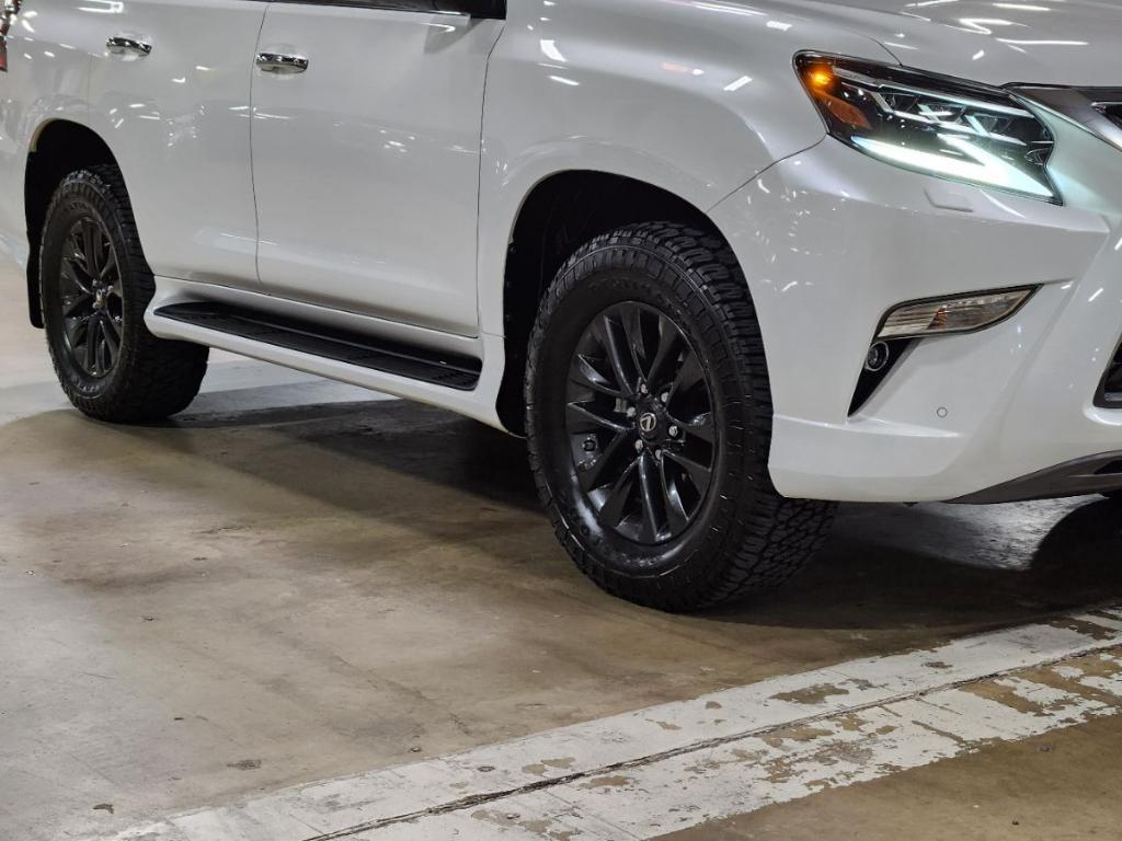 used 2020 Lexus GX 460 car, priced at $43,768