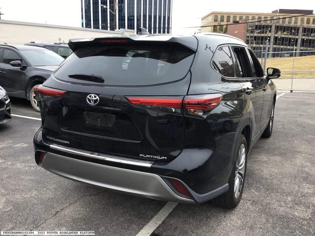 used 2022 Toyota Highlander car, priced at $39,662