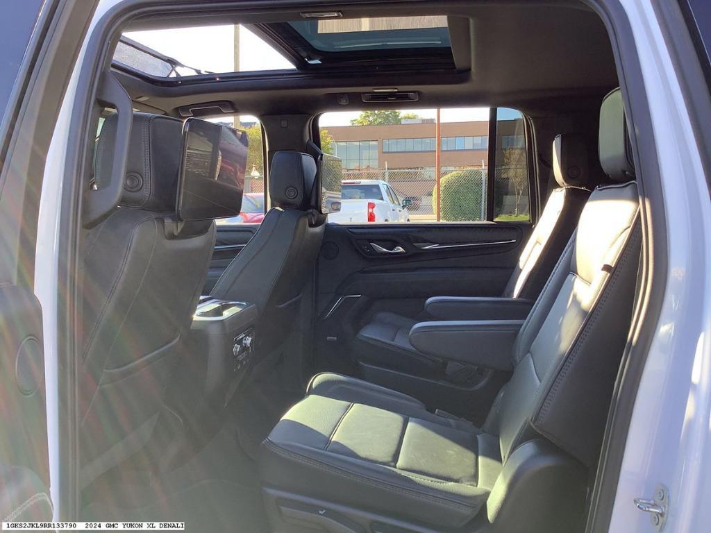 used 2024 GMC Yukon XL car, priced at $70,255
