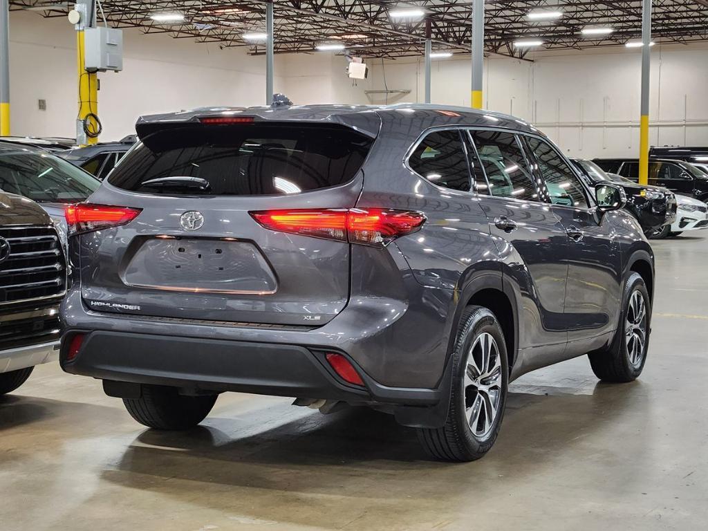 used 2022 Toyota Highlander car, priced at $39,833
