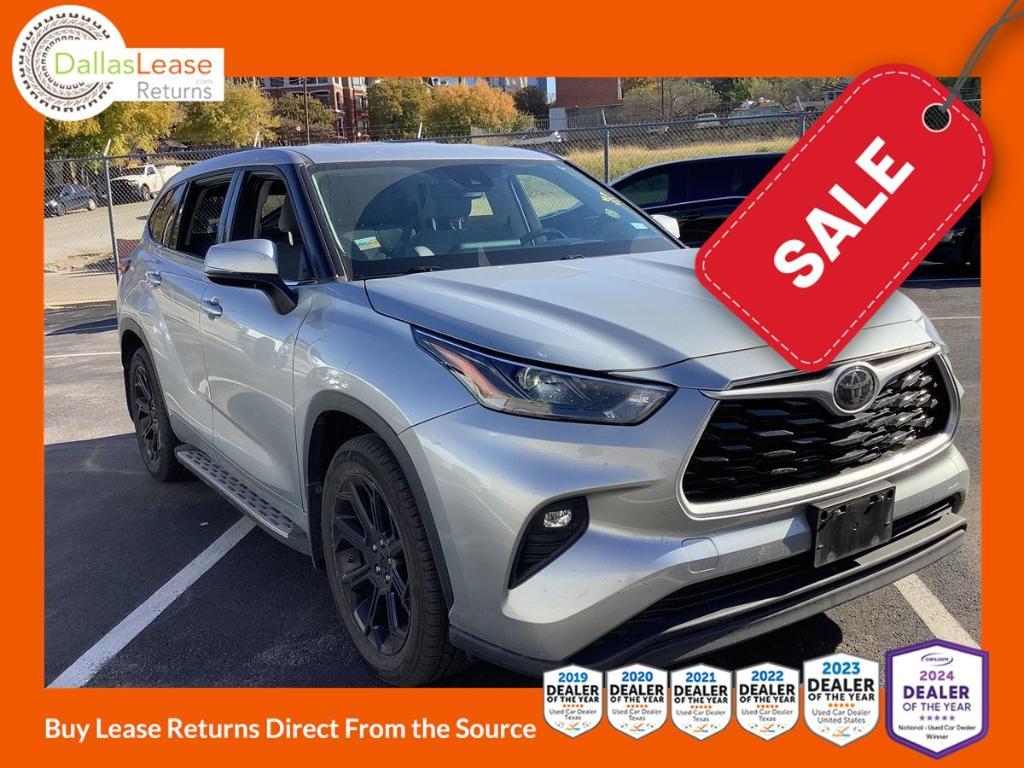 used 2022 Toyota Highlander car, priced at $33,825