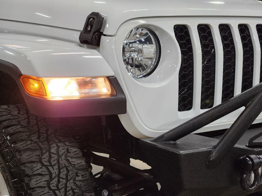 used 2021 Jeep Gladiator car, priced at $27,012