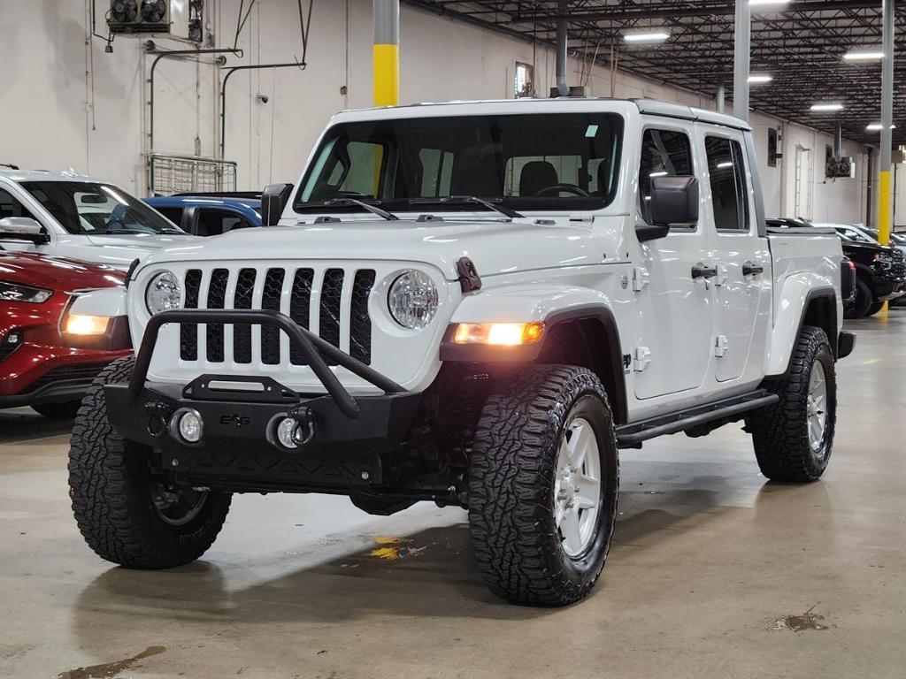 used 2021 Jeep Gladiator car, priced at $27,012