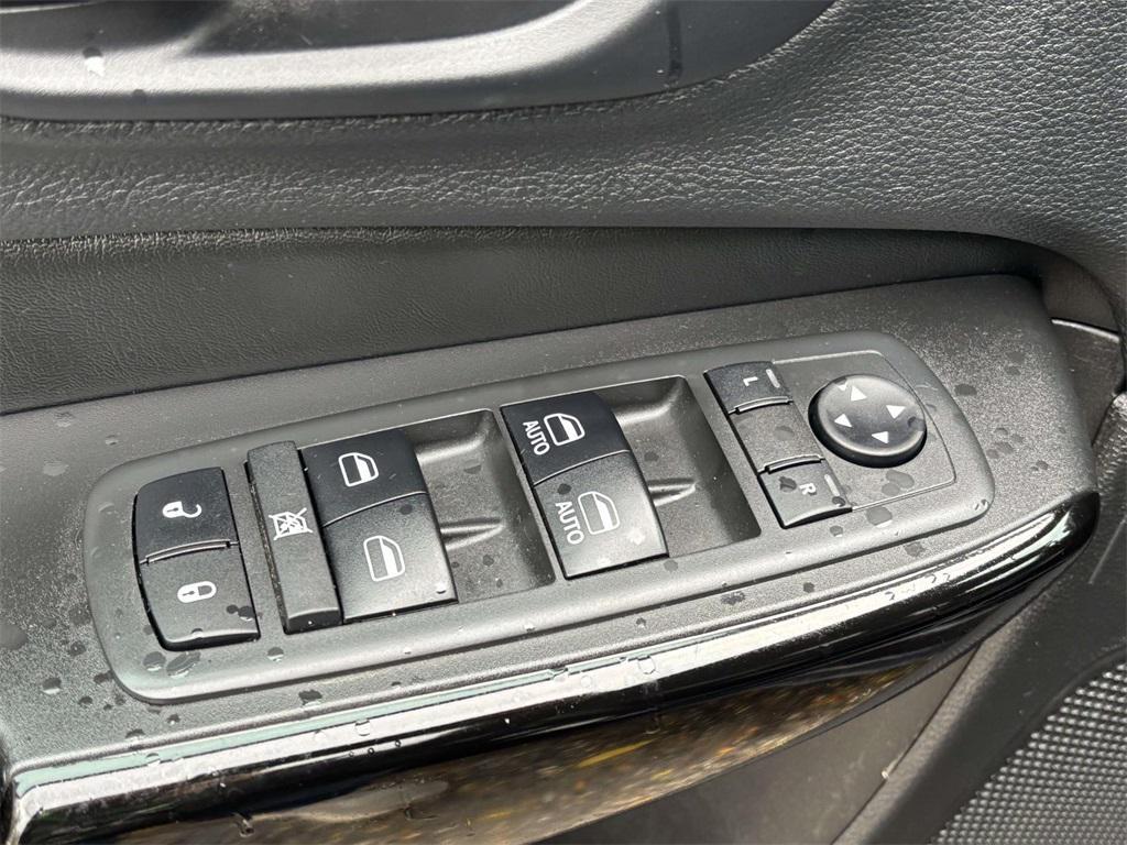 used 2019 Jeep Cherokee car, priced at $15,500