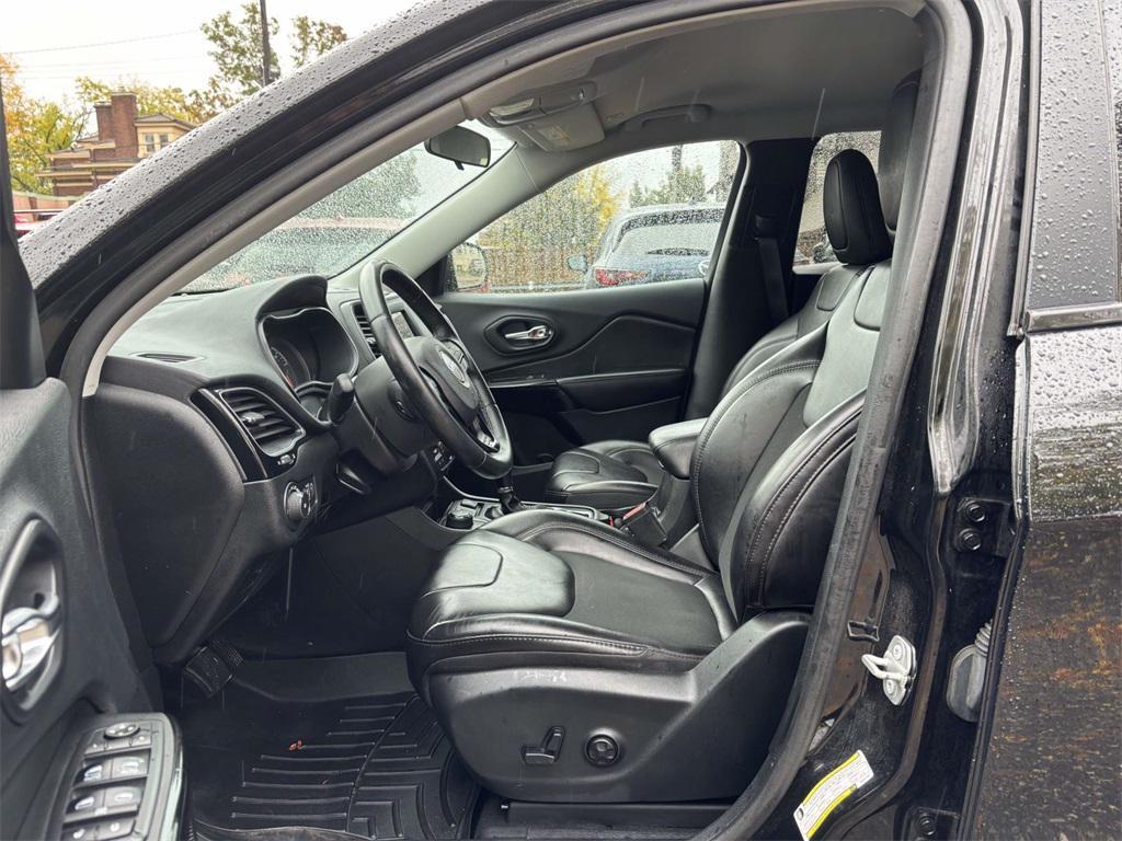 used 2019 Jeep Cherokee car, priced at $15,500