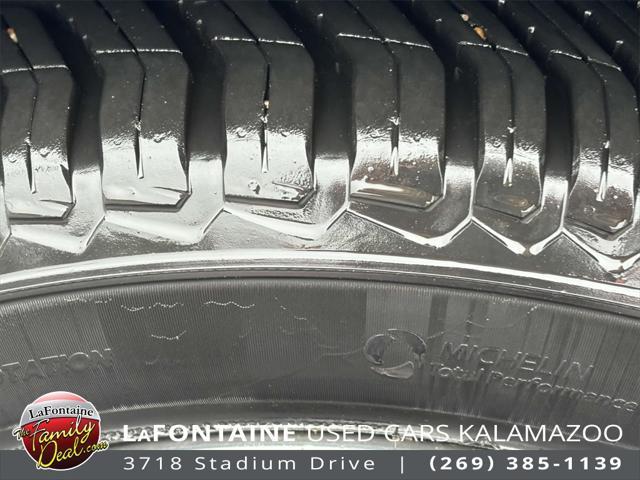 used 2023 Chrysler 300 car, priced at $24,517