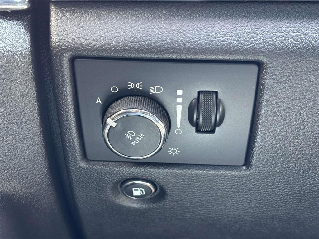 used 2018 Jeep Grand Cherokee car, priced at $17,450