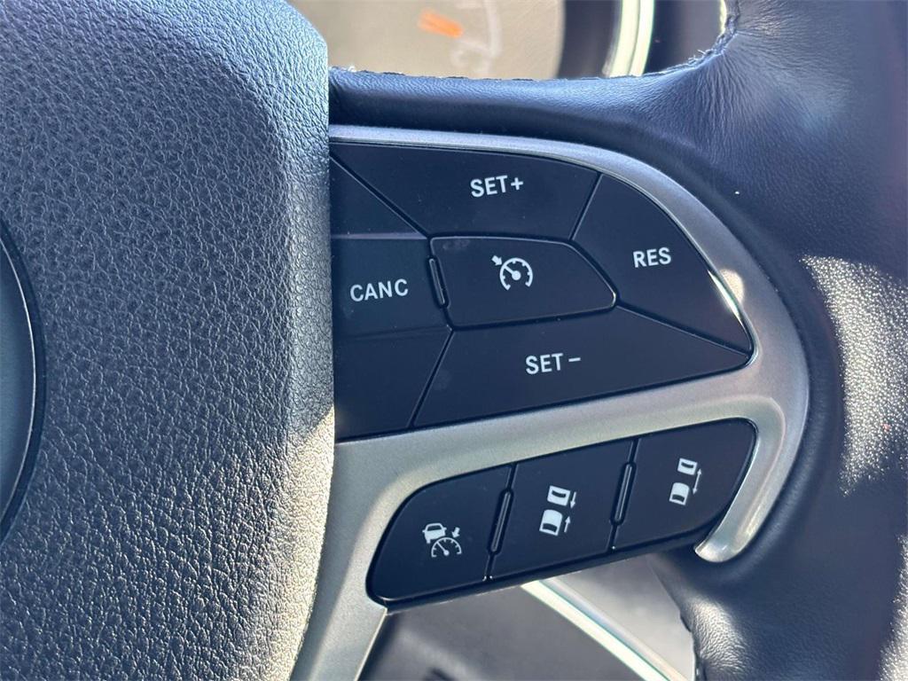 used 2018 Jeep Grand Cherokee car, priced at $17,450