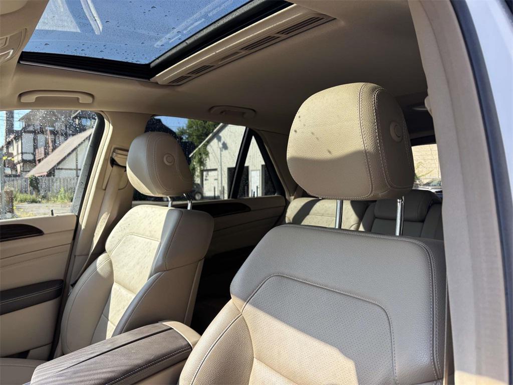 used 2015 Mercedes-Benz M-Class car, priced at $10,995