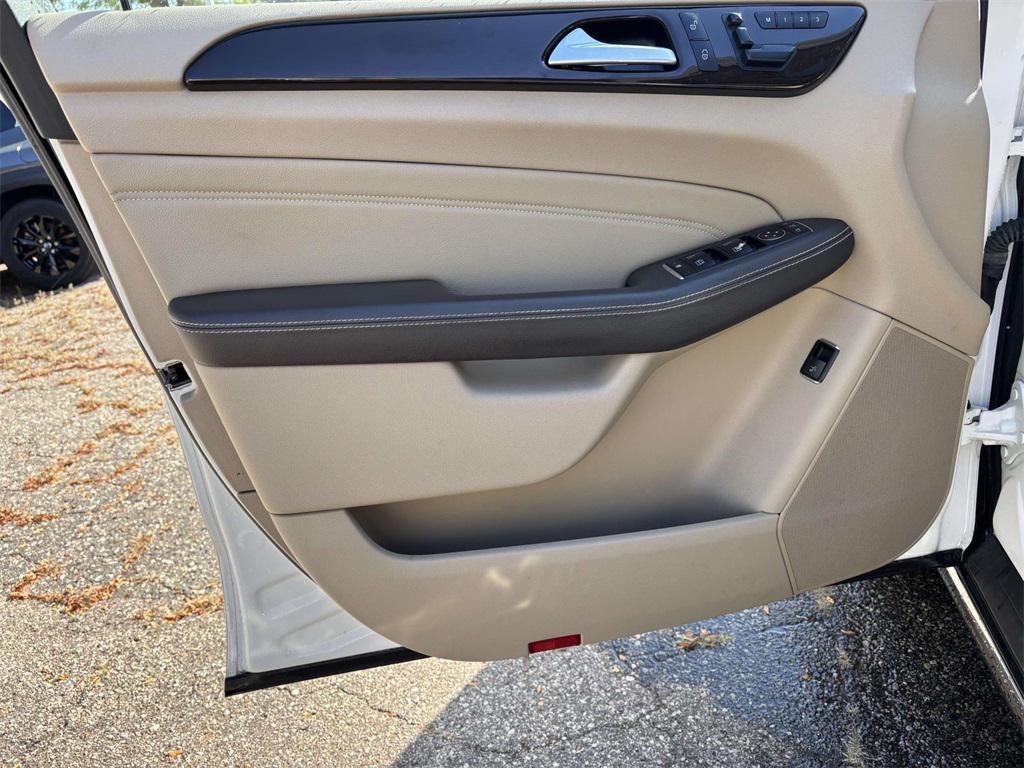 used 2015 Mercedes-Benz M-Class car, priced at $10,995