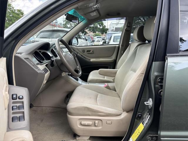 used 2007 Toyota Highlander car, priced at $6,445