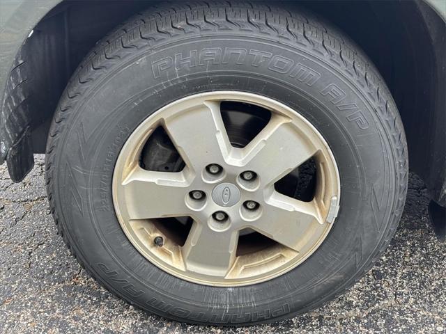 used 2007 Toyota Highlander car, priced at $6,445