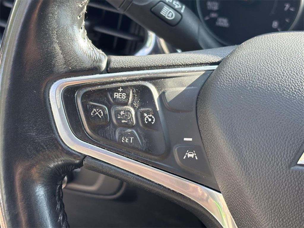 used 2022 Chevrolet Equinox car, priced at $15,500